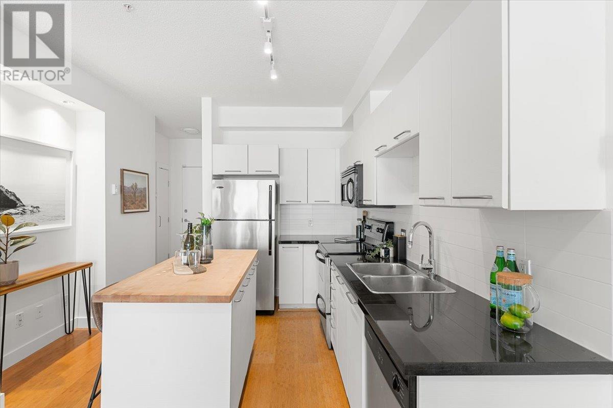 Listing Picture 5 of 26 : 210 205 E 10TH AVENUE, Vancouver / 溫哥華 - 魯藝地產 Yvonne Lu Group - MLS Medallion Club Member