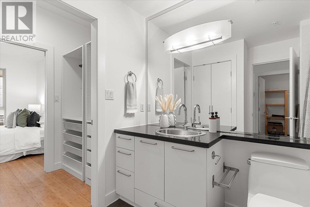 Listing Picture 16 of 26 : 210 205 E 10TH AVENUE, Vancouver / 溫哥華 - 魯藝地產 Yvonne Lu Group - MLS Medallion Club Member