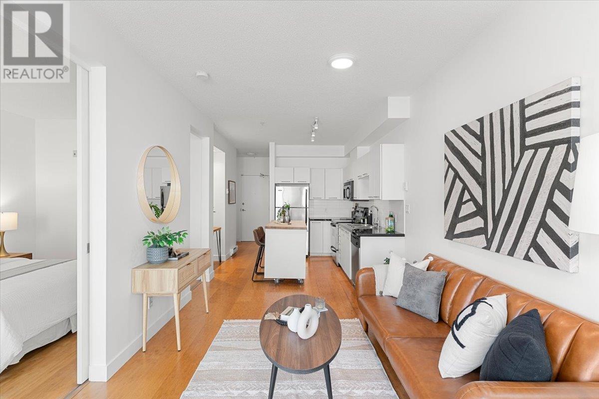 Listing Picture 3 of 26 : 210 205 E 10TH AVENUE, Vancouver / 溫哥華 - 魯藝地產 Yvonne Lu Group - MLS Medallion Club Member