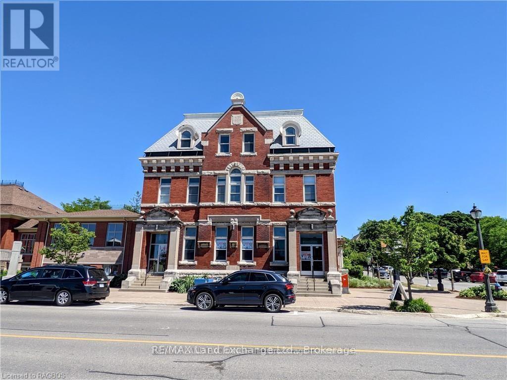719 Queen Street, Kincardine, Ontario  N2Z 1Z9 - Photo 2 - X11966724
