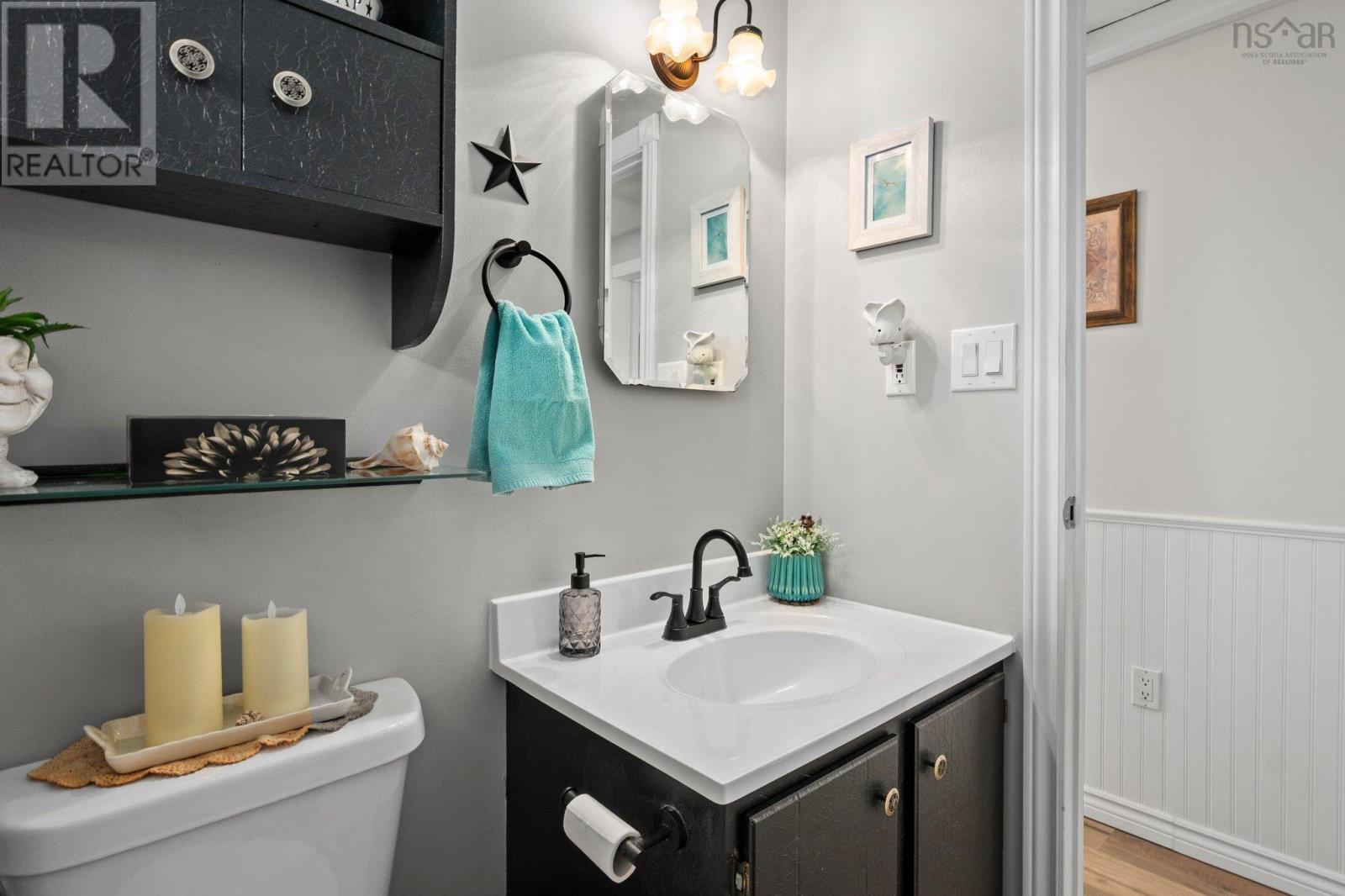 19 Sidney Crescent, Eastern Passage, Nova Scotia  B3G 1H8 - Photo 19 - 202502676