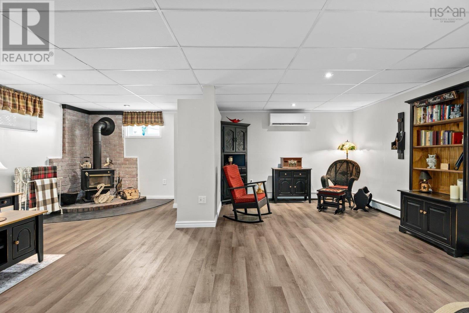 19 Sidney Crescent, Eastern Passage, Nova Scotia  B3G 1H8 - Photo 29 - 202502676