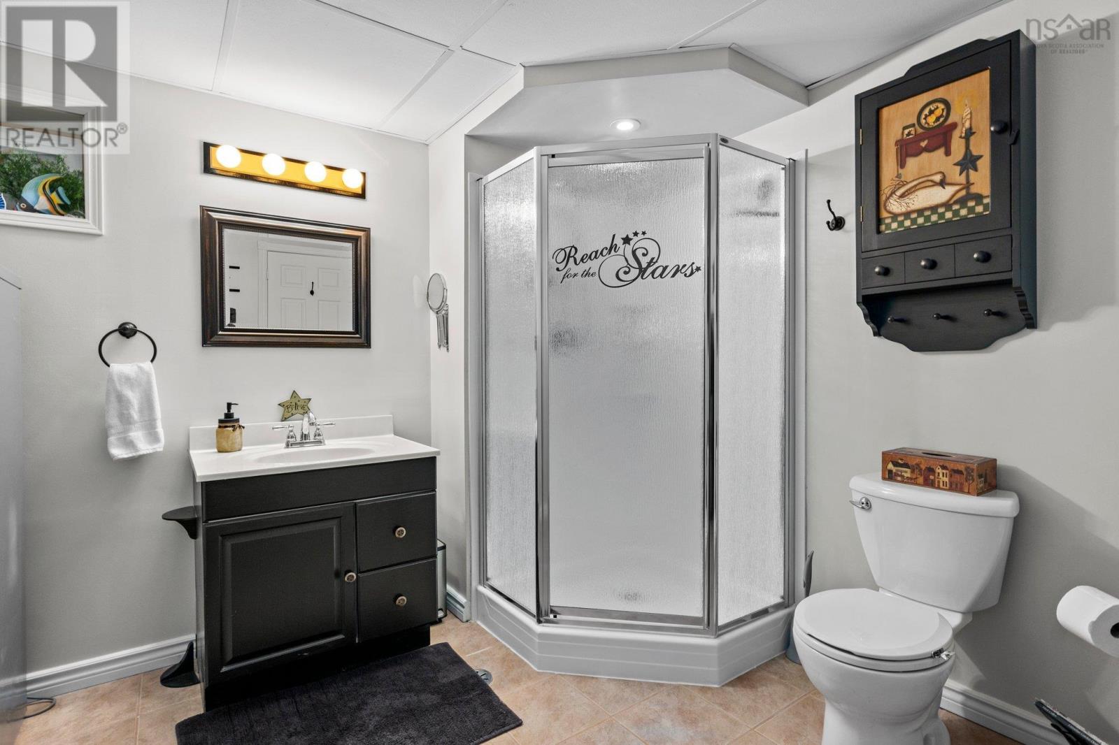 19 Sidney Crescent, Eastern Passage, Nova Scotia  B3G 1H8 - Photo 33 - 202502676