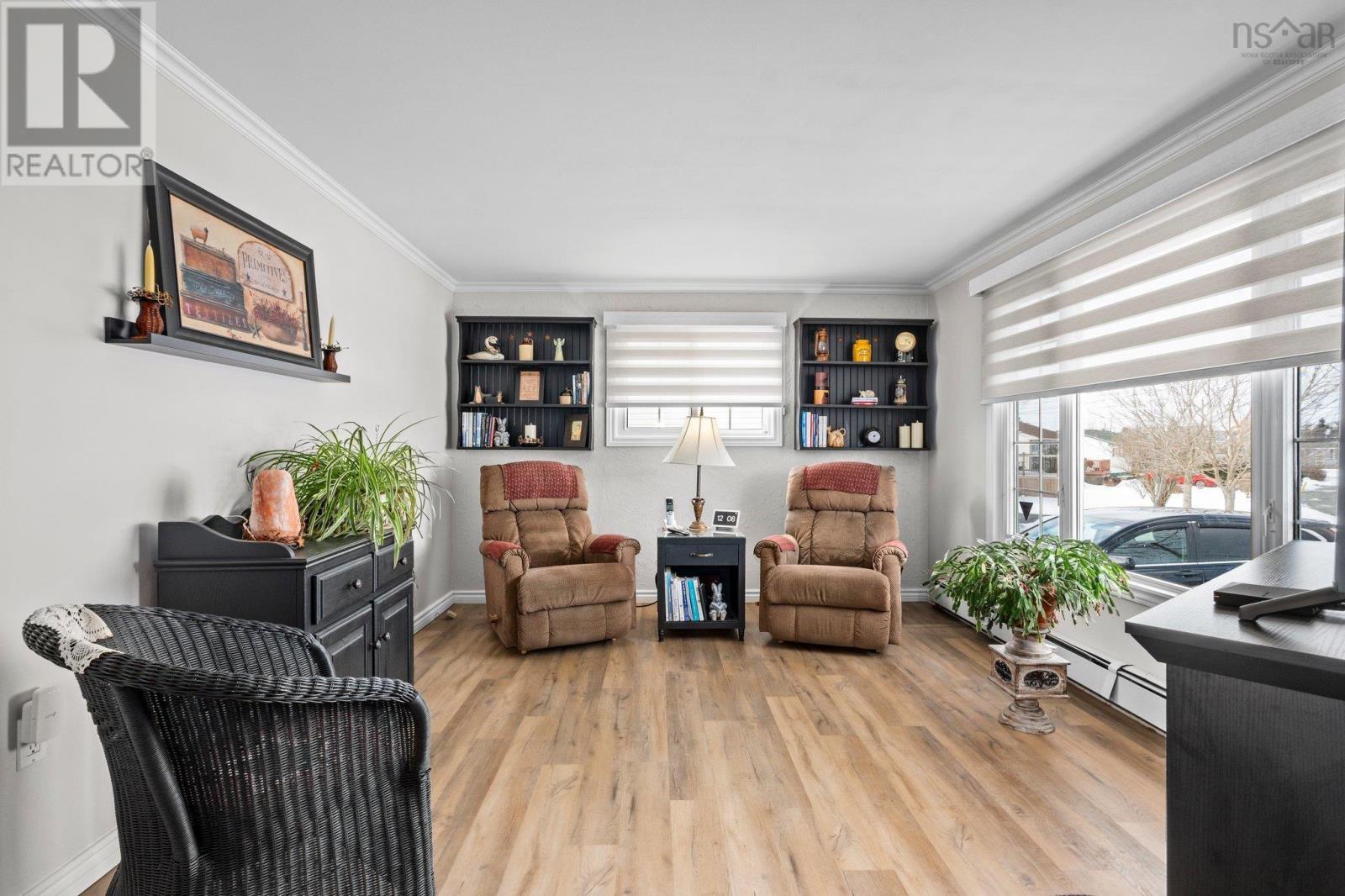 19 Sidney Crescent, Eastern Passage, Nova Scotia  B3G 1H8 - Photo 5 - 202502676