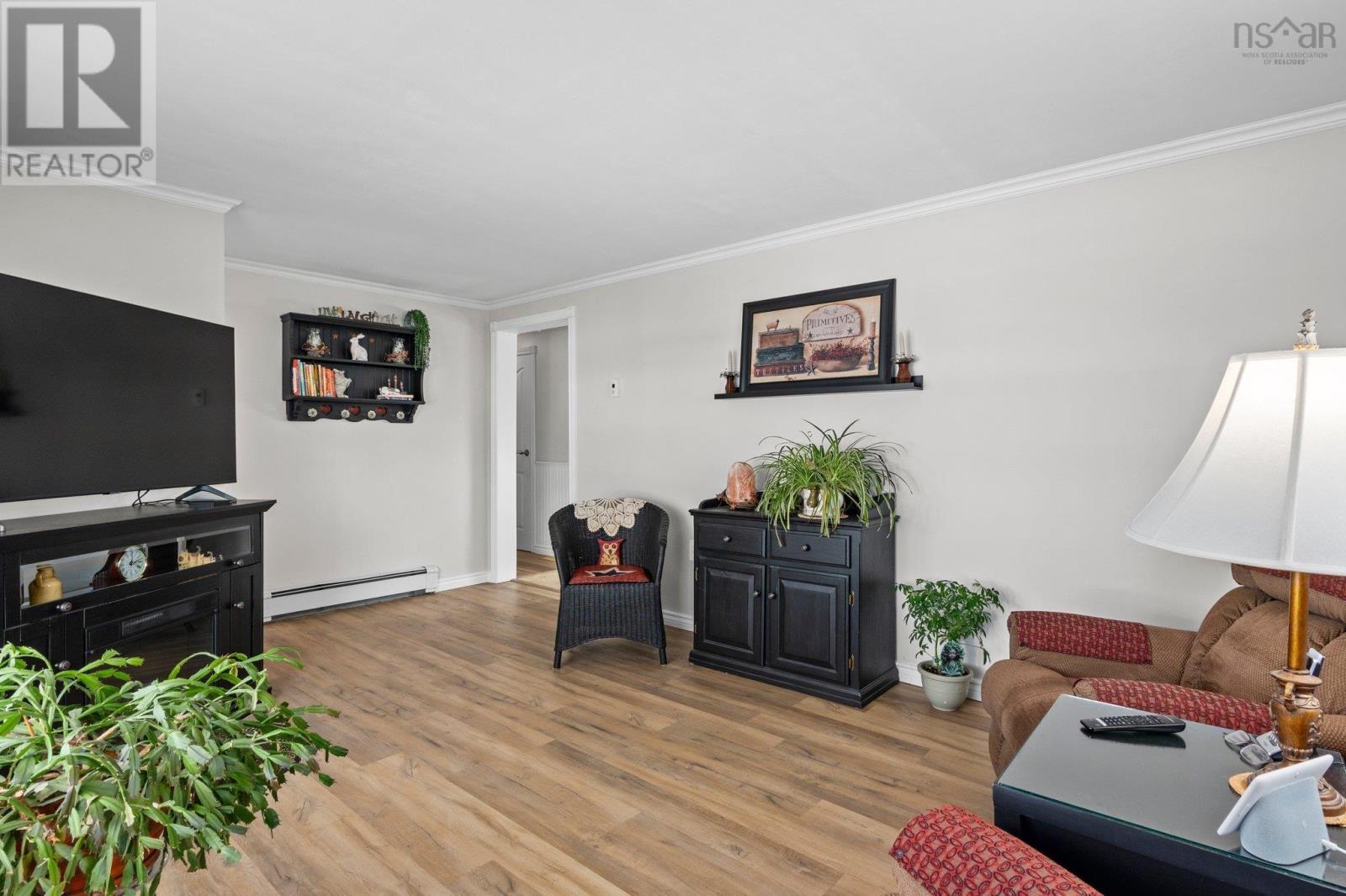 19 Sidney Crescent, Eastern Passage, Nova Scotia  B3G 1H8 - Photo 6 - 202502676