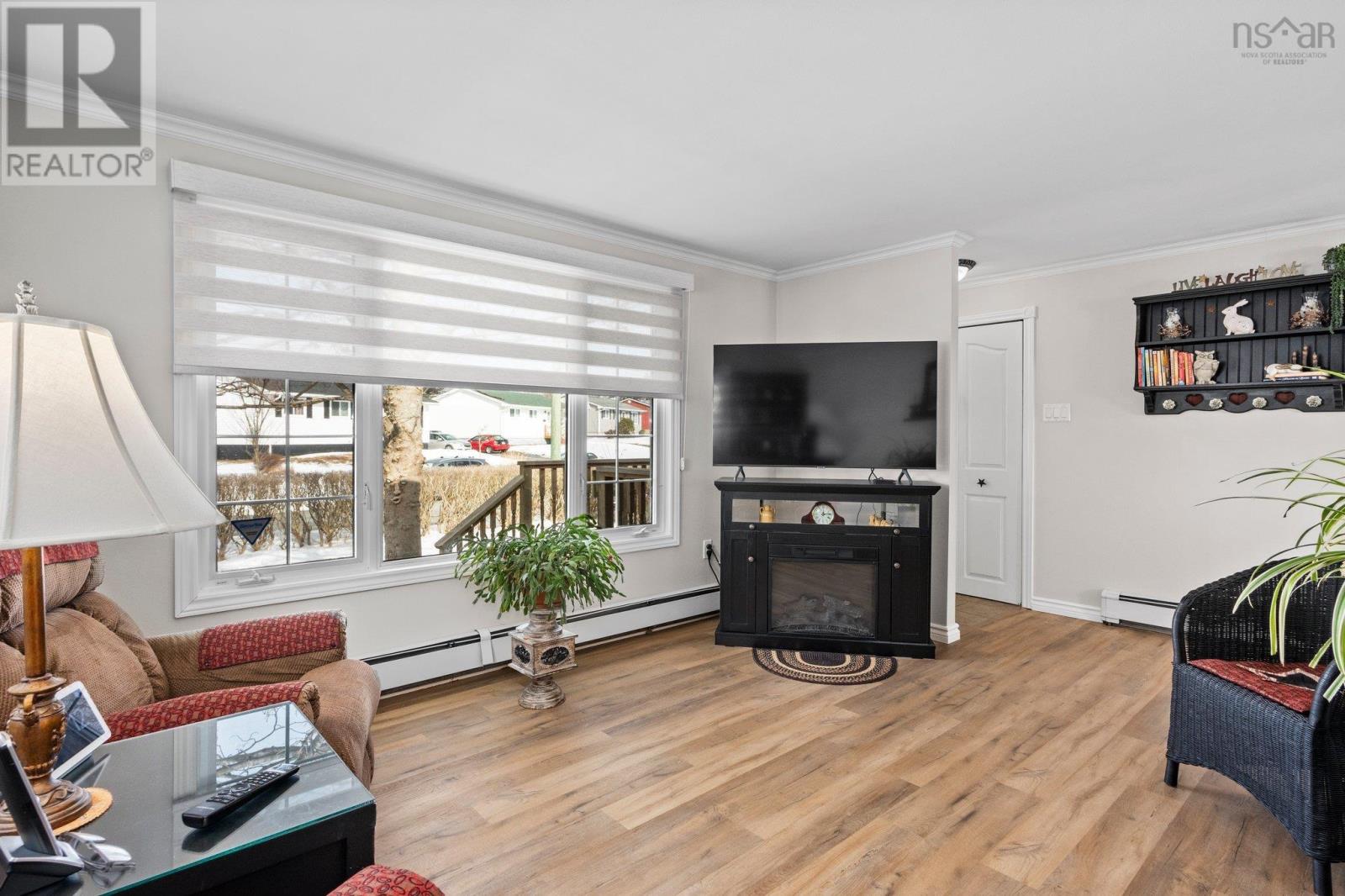 19 Sidney Crescent, Eastern Passage, Nova Scotia  B3G 1H8 - Photo 7 - 202502676