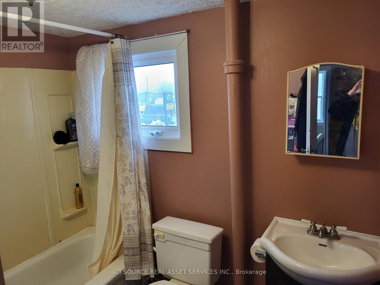 209 Walker Street, Schreiber, Ontario  P0T 2S0 - Photo 15 - X11966777