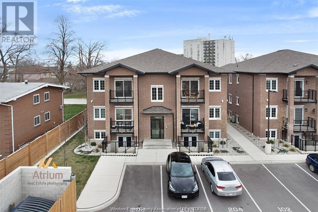 MLS# 25002705: 233 WATSON Unit# 201, Windsor, Canada