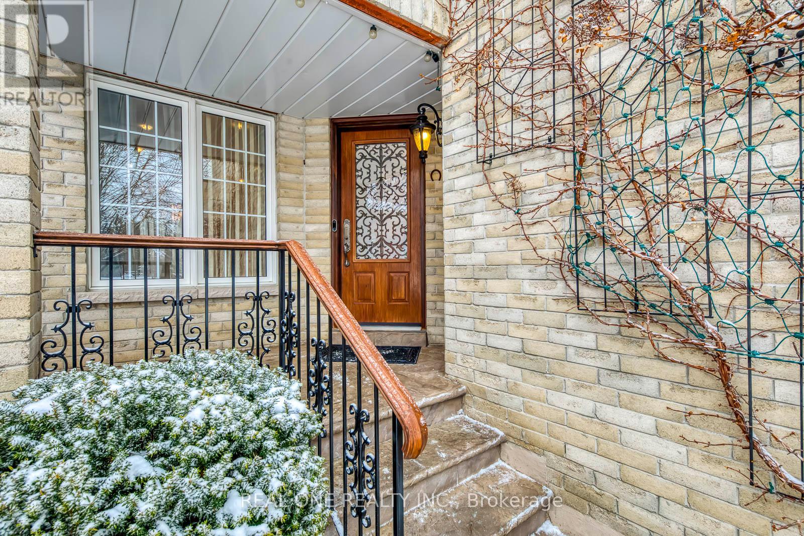 Property at 17 ABILENE COURT image 3
