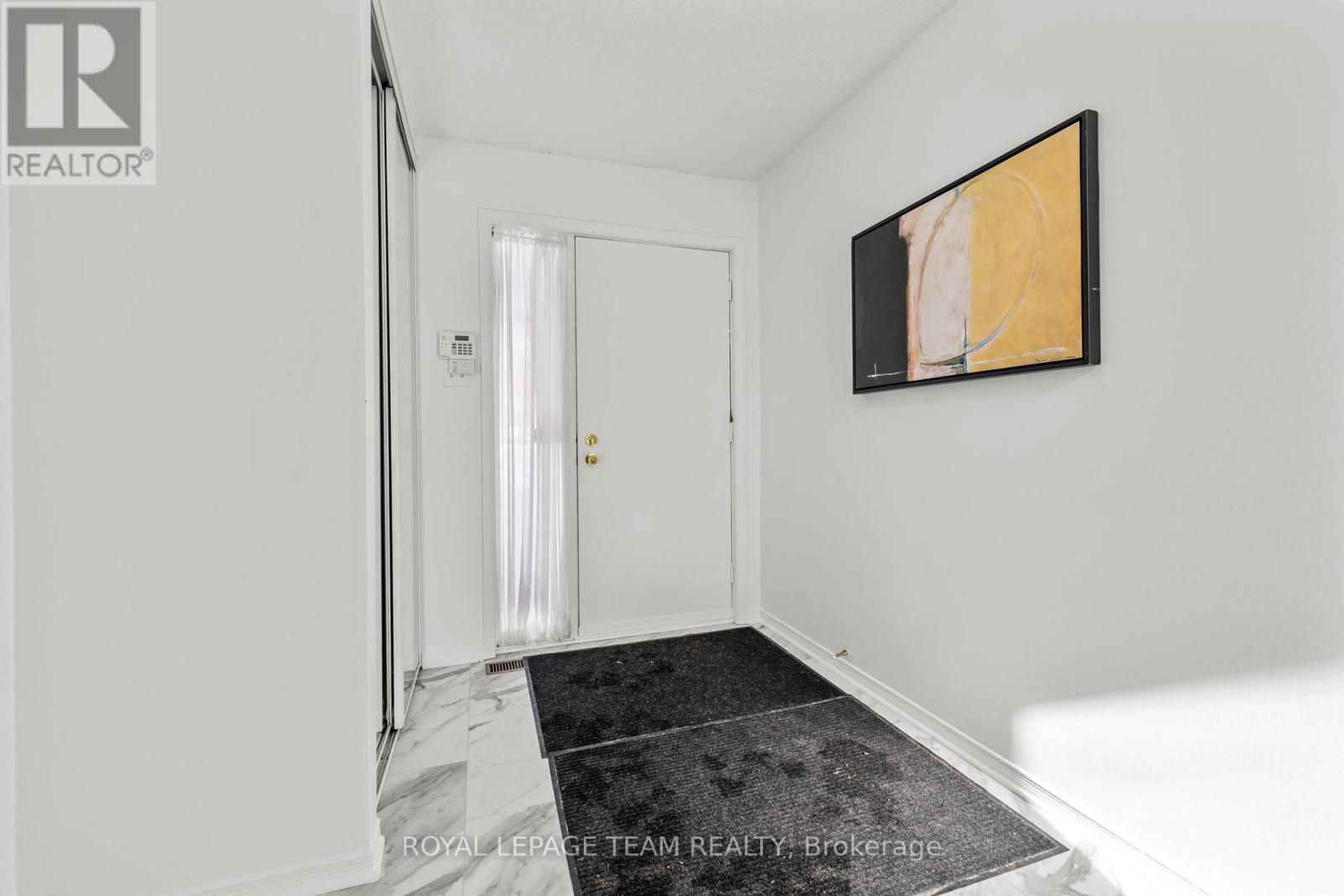 20 - 1412 FORGE STREET Ottawa