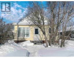 222 First AVE, Geraldton, Ontario