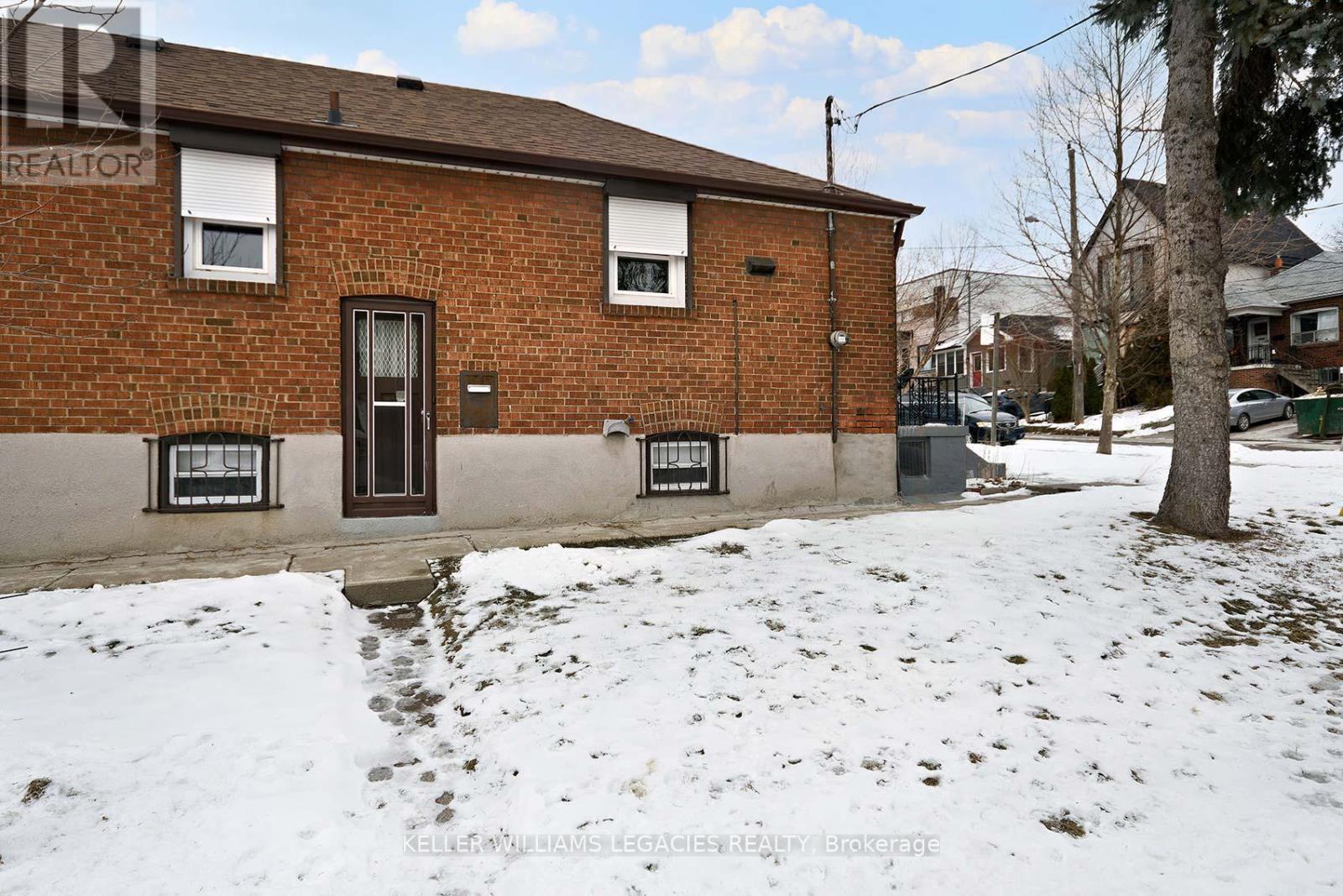 468 Lauder Avenue, Toronto, Ontario  M6E 3J4 - Photo 21 - C11966851