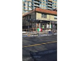 1986 BLOOR STREET W, Toronto, Ontario