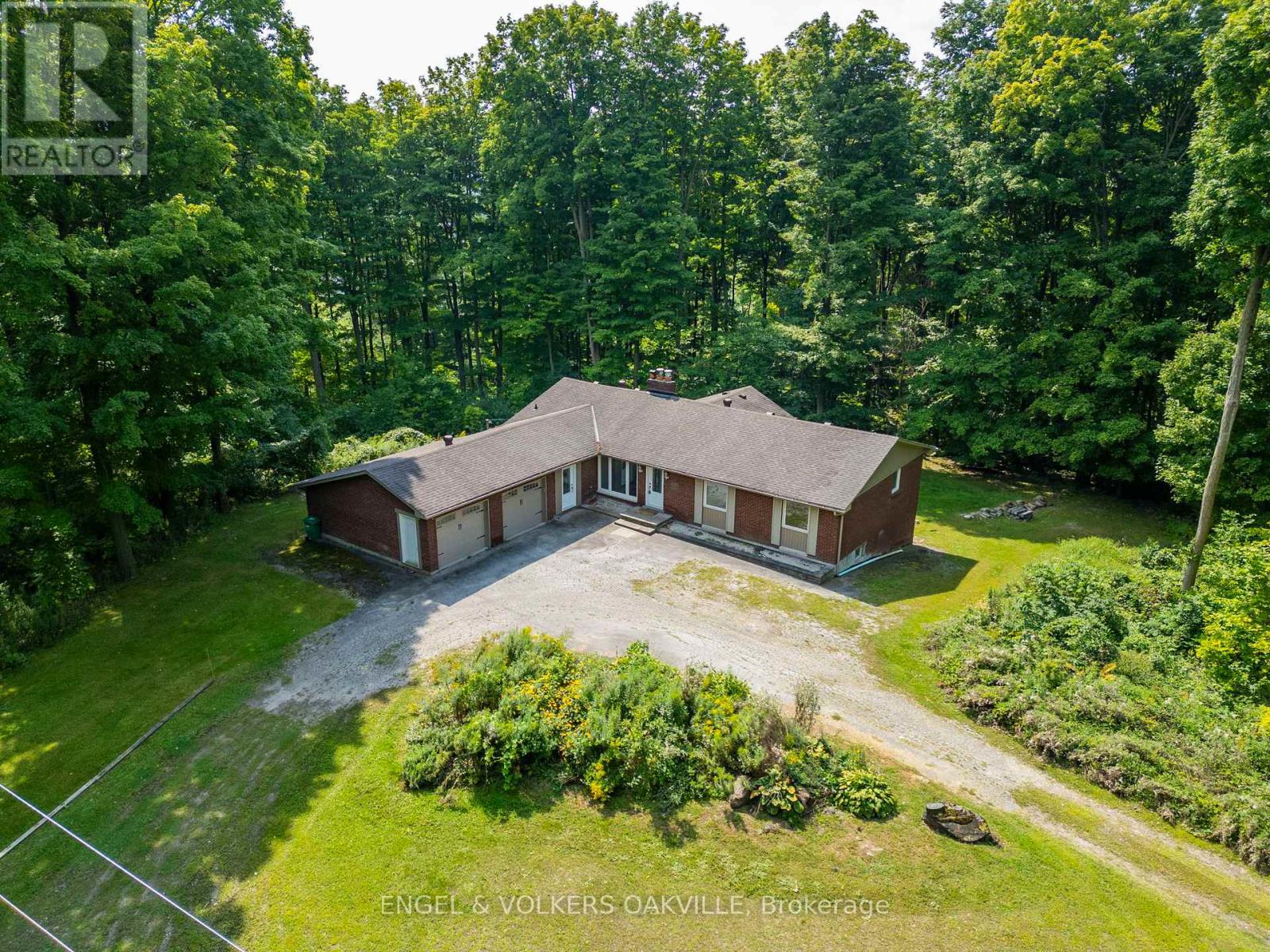Property at 10177 OLD CHURCH ROAD S image 4