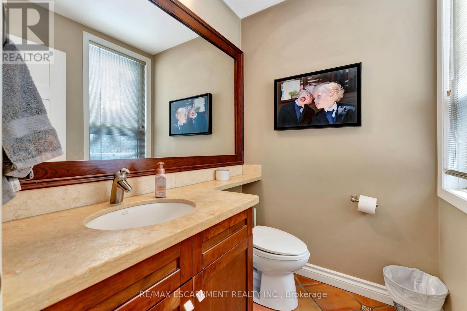 101 Hillcrest Avenue, Hamilton, Ontario  L9H 4X4 - Photo 18 - X11966898