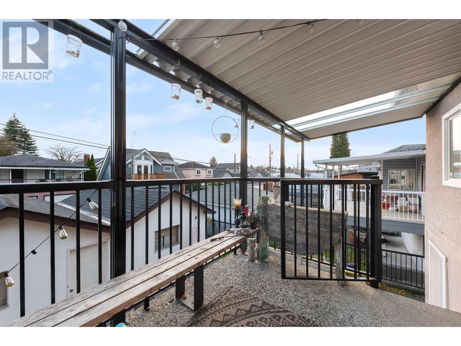 Listing Picture 17 of 23 : 2590 E GEORGIA STREET, Vancouver / 溫哥華 - 魯藝地產 Yvonne Lu Group - MLS Medallion Club Member