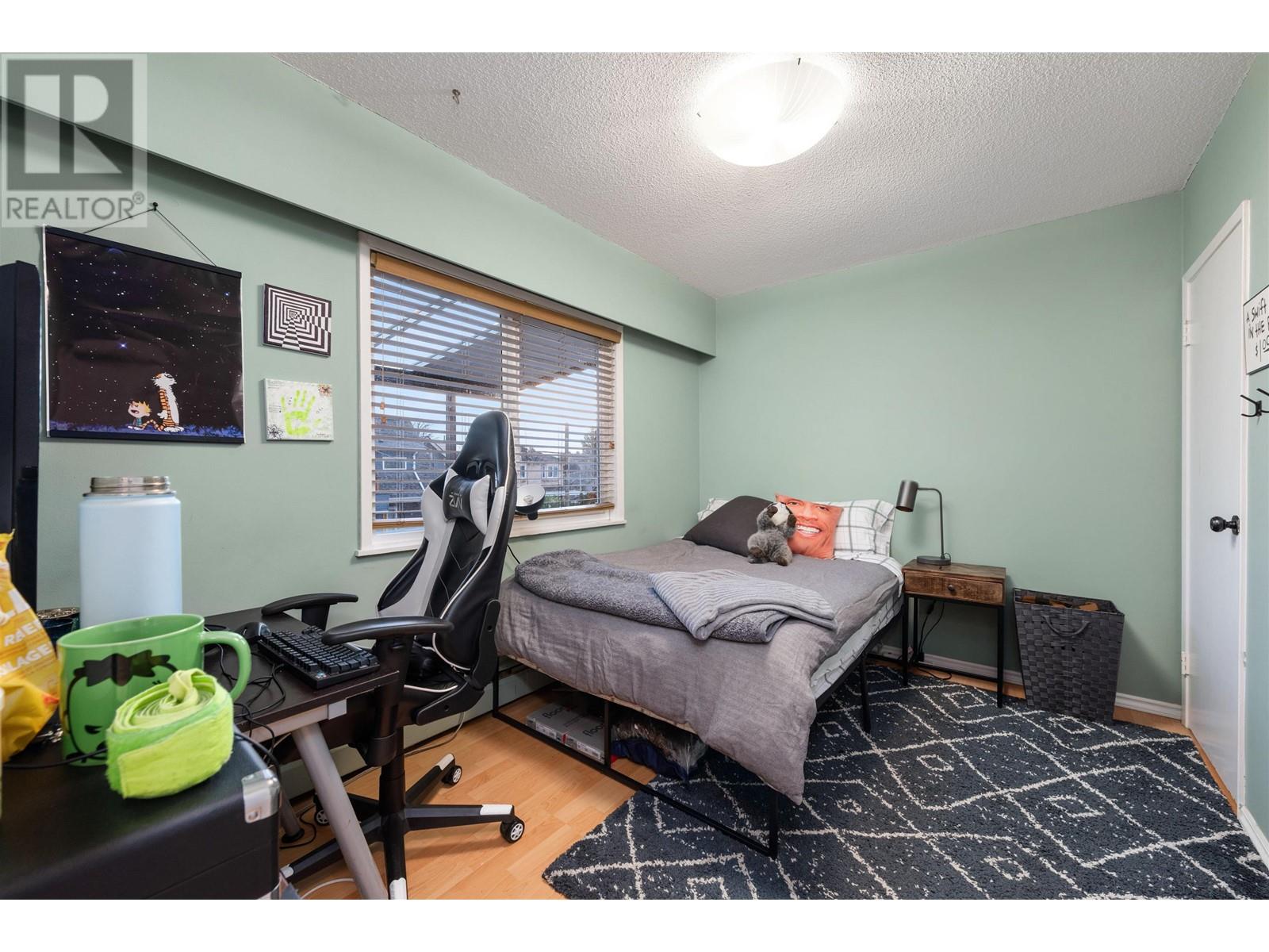 Listing Picture 8 of 23 : 2590 E GEORGIA STREET, Vancouver / 溫哥華 - 魯藝地產 Yvonne Lu Group - MLS Medallion Club Member