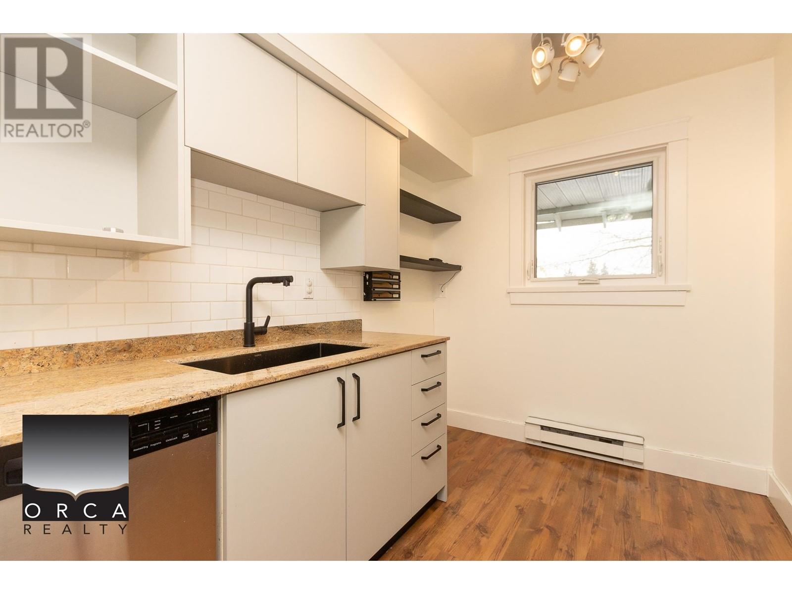 203 1523 Bowser Avenue, North Vancouver, British Columbia  V7P 2Y4 - Photo 11 - R2965627