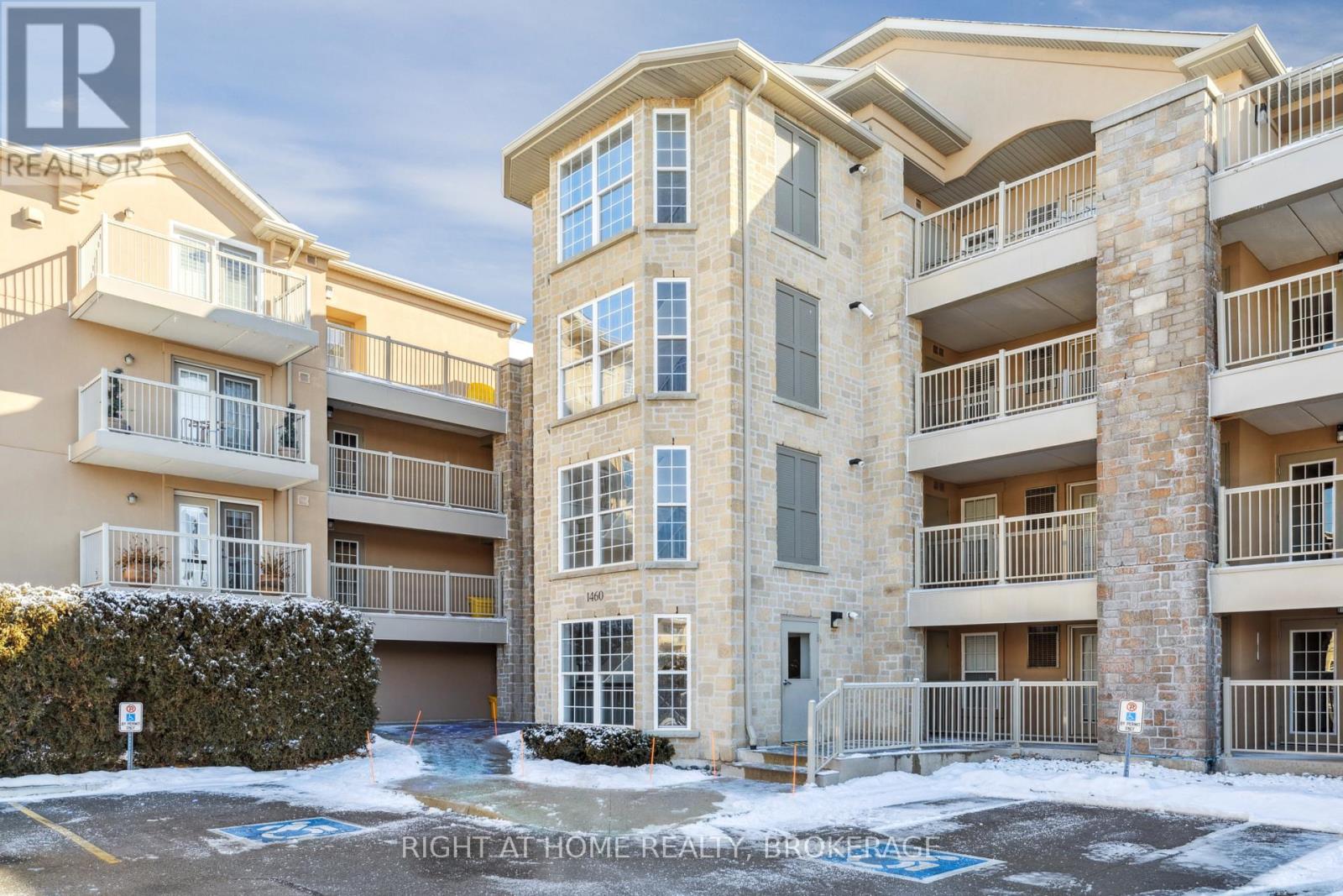 Property at 202 - 1460 BISHOPS GATE image 2