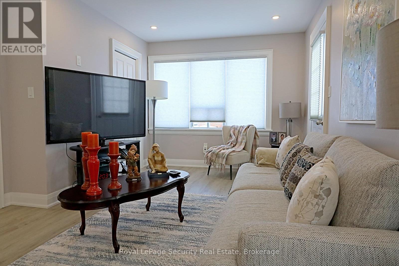Property at 19 ORMONDE AVENUE image 4