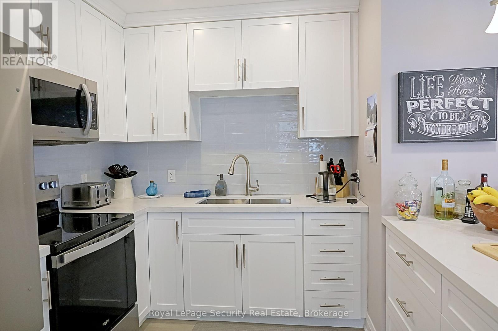 Property at 19 ORMONDE AVENUE image 5