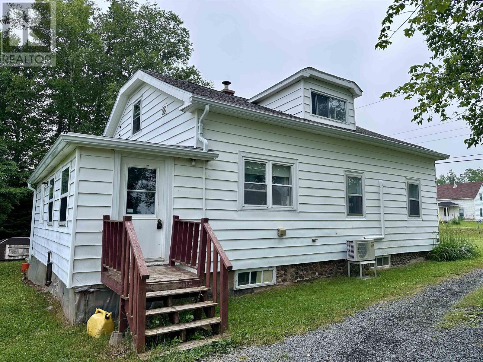 8431 Highway 215, Cambridge, Nova Scotia  B0N 2R0 - Photo 3 - 202502689