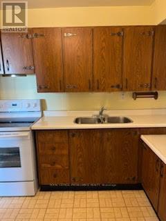 2705 - 330 Dixon Road N, Toronto, Ontario  M9R 1S9 - Photo 4 - W11967214