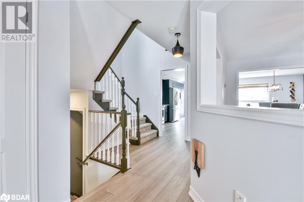 51 Catherine Drive, Barrie, Ontario  L4N 0H1 - Photo 4 - 40697499