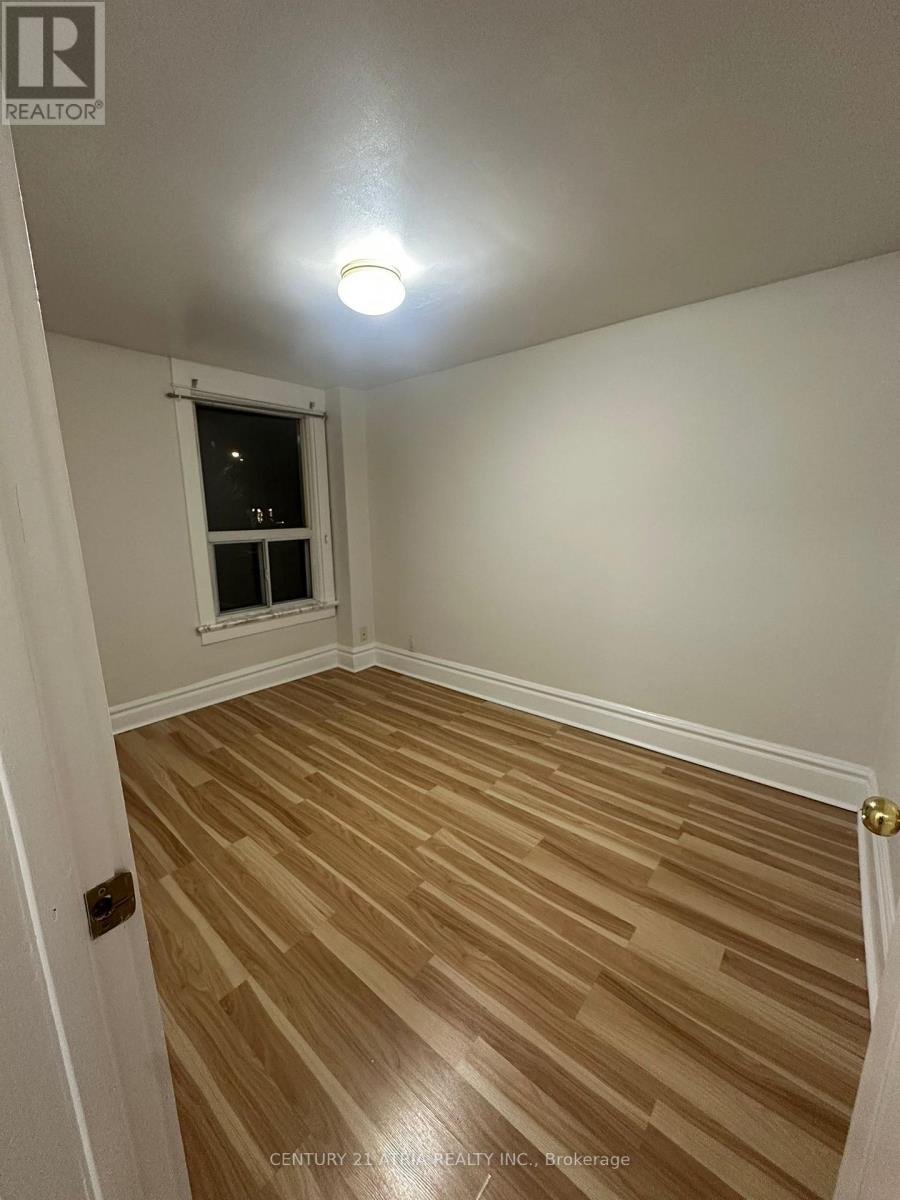 Upper - 218 Keele Street, Toronto (High Park North), Ontario  M6P 2K2 - Photo 4 - W11967239