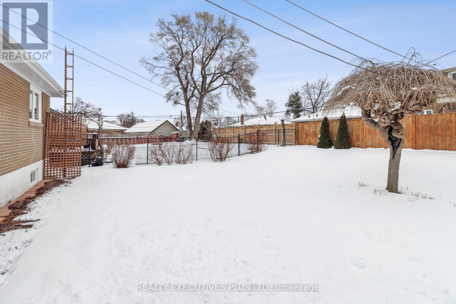 31 Guiness Avenue, Toronto, Ontario  M9W 3L1 - Photo 32 - W11967260