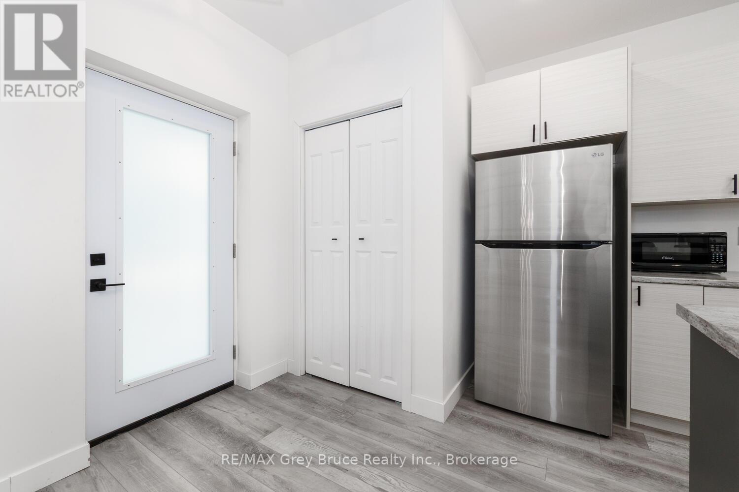 32 Southampton Parkway, South Bruce Peninsula, Ontario  N0H 2G0 - Photo 12 - X11967389