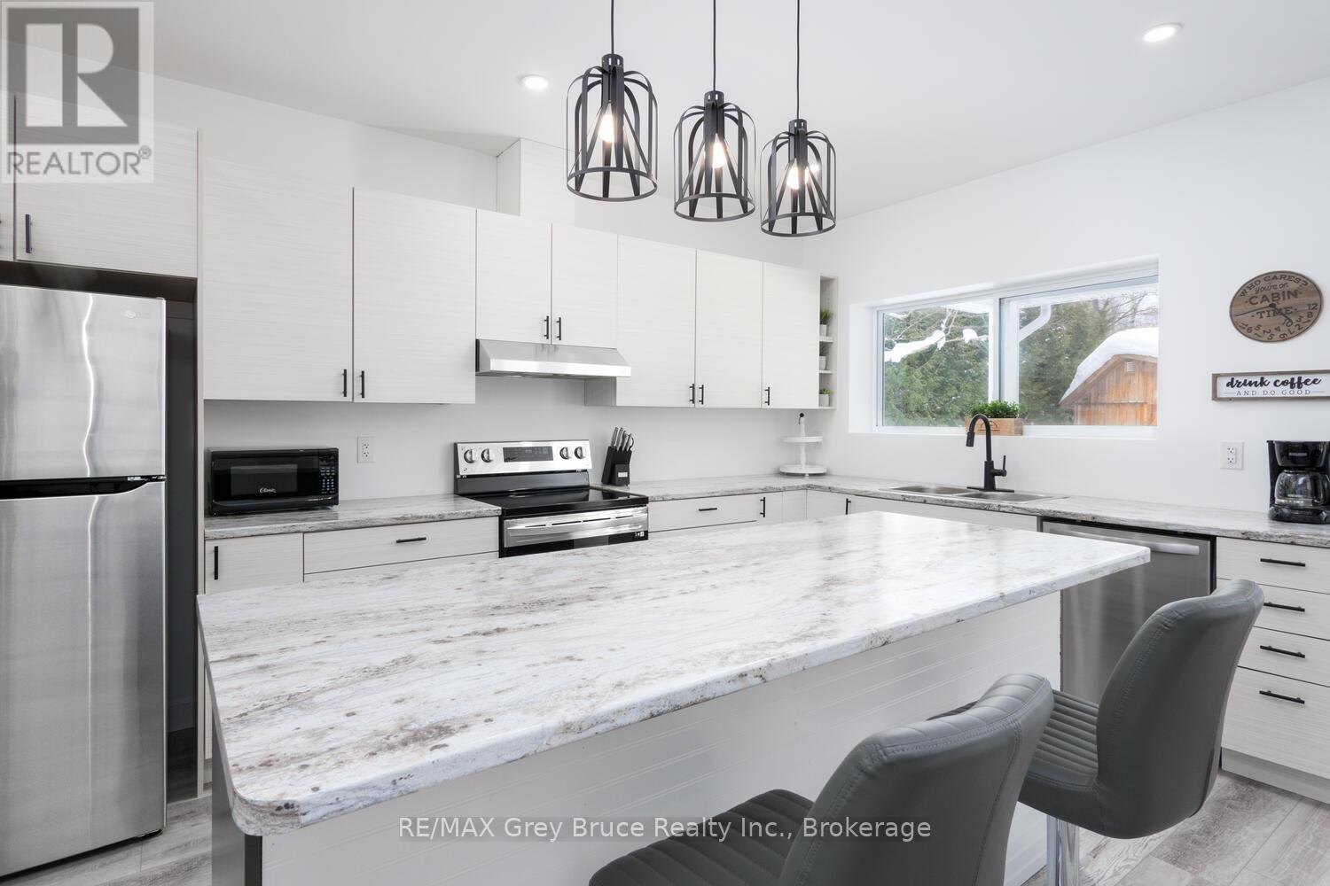 32 Southampton Parkway, South Bruce Peninsula, Ontario  N0H 2G0 - Photo 15 - X11967389