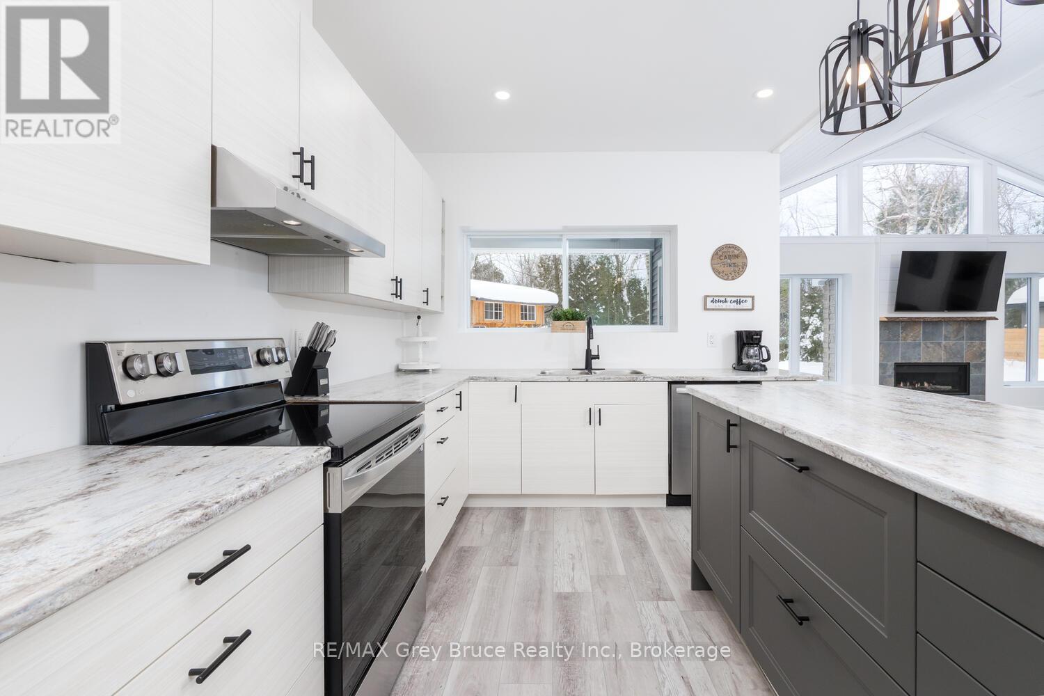32 Southampton Parkway, South Bruce Peninsula, Ontario  N0H 2G0 - Photo 16 - X11967389