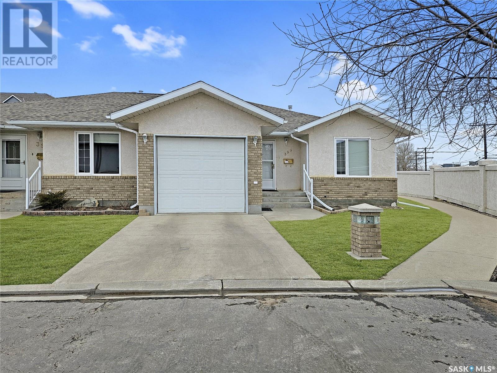 399 165 Robert Street W, Swift Current, Saskatchewan  S9H 5E7 - Photo 2 - SK995632
