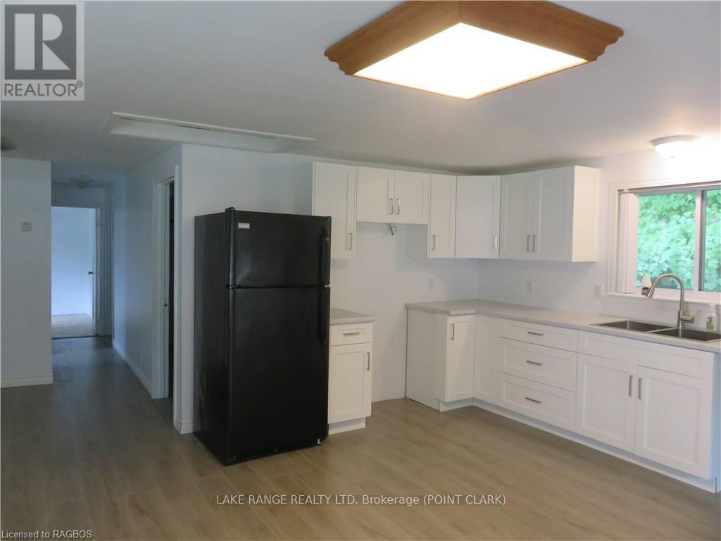 303 Sauk Court, Huron-Kinloss, Ontario  N2Z 2X3 - Photo 16 - X10847692