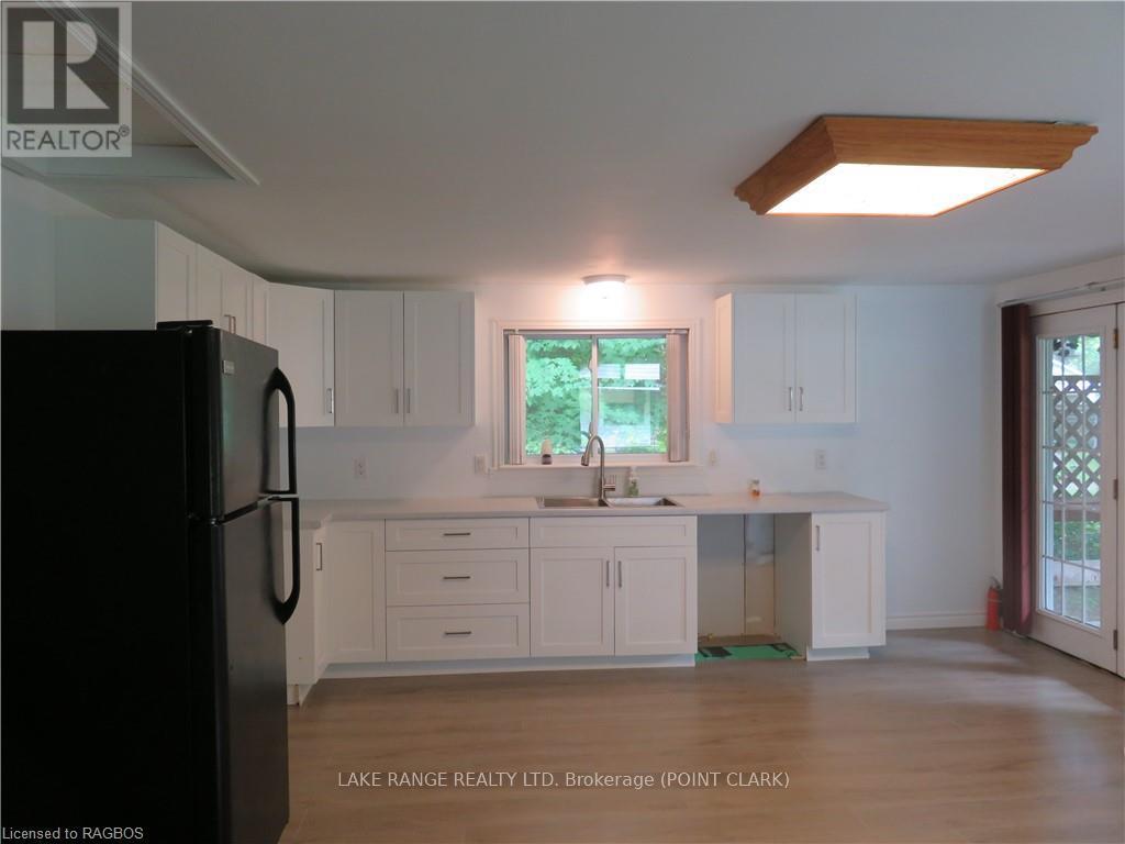 303 Sauk Court, Huron-Kinloss, Ontario  N2Z 2X3 - Photo 18 - X10847692