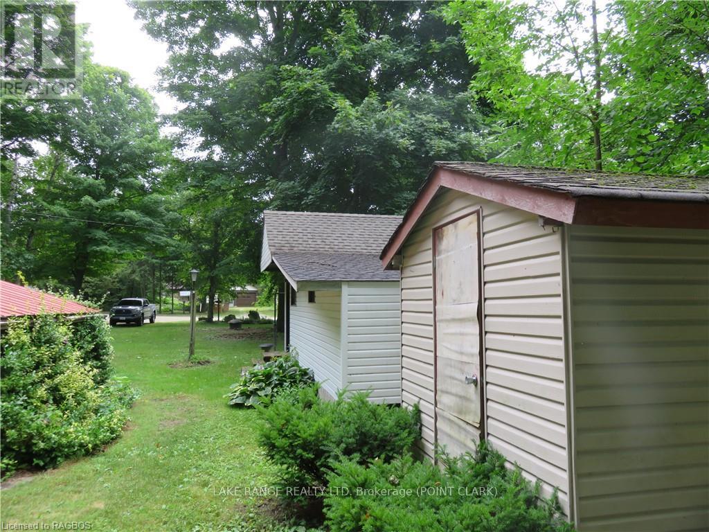 303 Sauk Court, Huron-Kinloss, Ontario  N2Z 2X3 - Photo 21 - X10847692