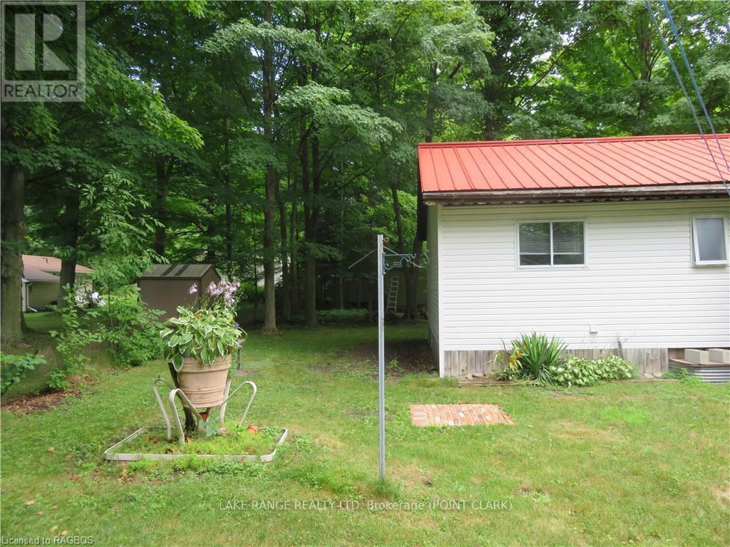 303 Sauk Court, Huron-Kinloss, Ontario  N2Z 2X3 - Photo 22 - X10847692