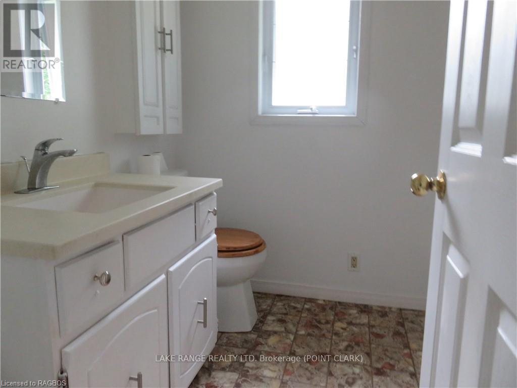 303 Sauk Court, Huron-Kinloss, Ontario  N2Z 2X3 - Photo 6 - X10847692