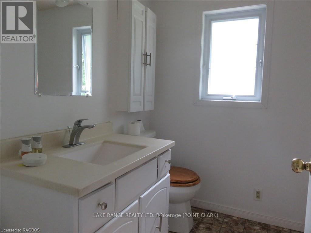 303 Sauk Court, Huron-Kinloss, Ontario  N2Z 2X3 - Photo 7 - X10847692