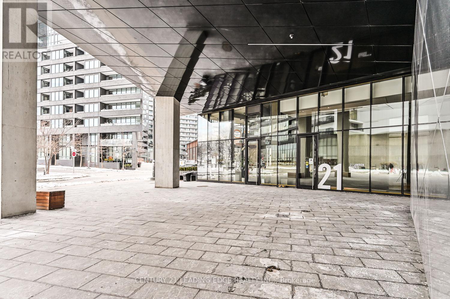 610 - 21 Lawren Harris Square, Toronto (Waterfront Communities), Ontario  M5A 0T4 - Photo 3 - C11967404