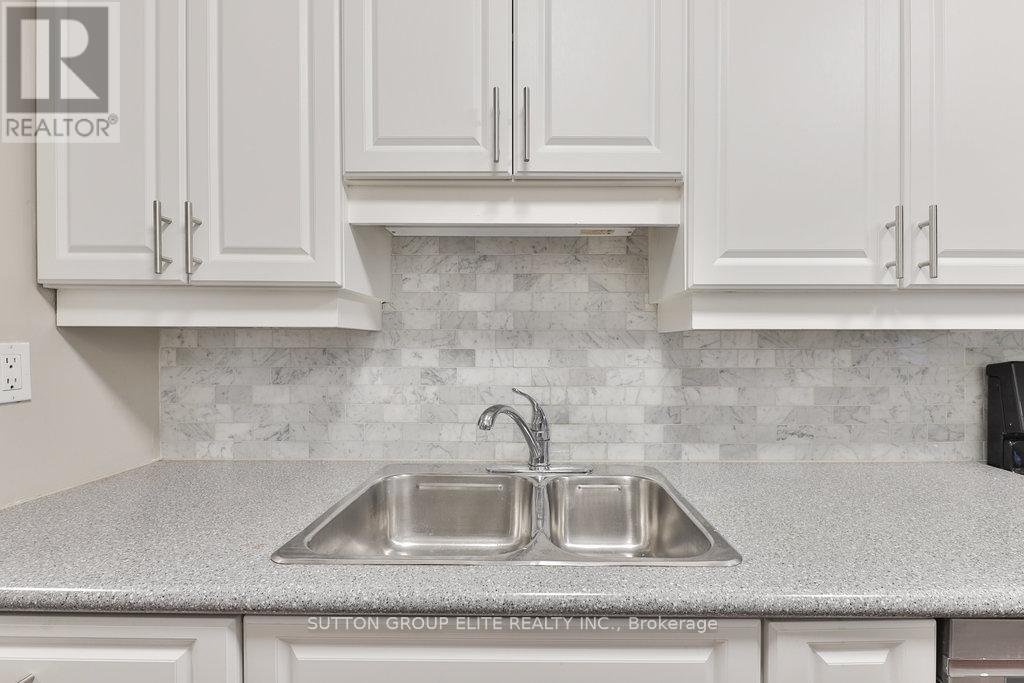 704 - 39 Stavebank Road, Mississauga, Ontario  L5G 4V5 - Photo 18 - W11967428