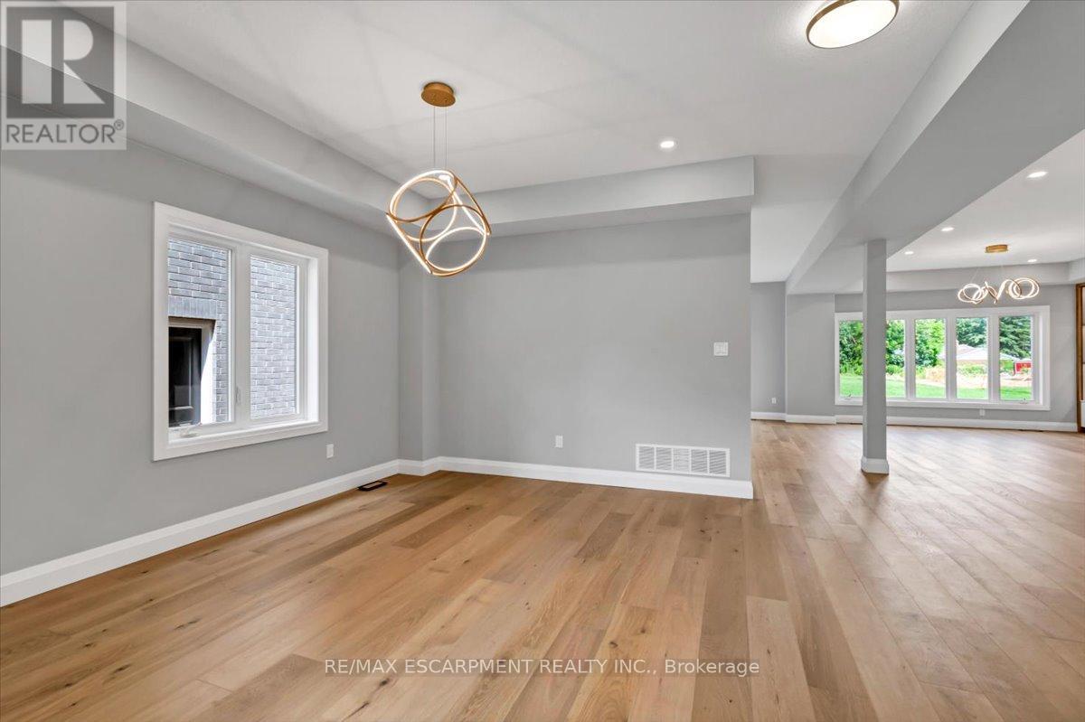Property at 382 B SOUTHCOTE ROAD image 3