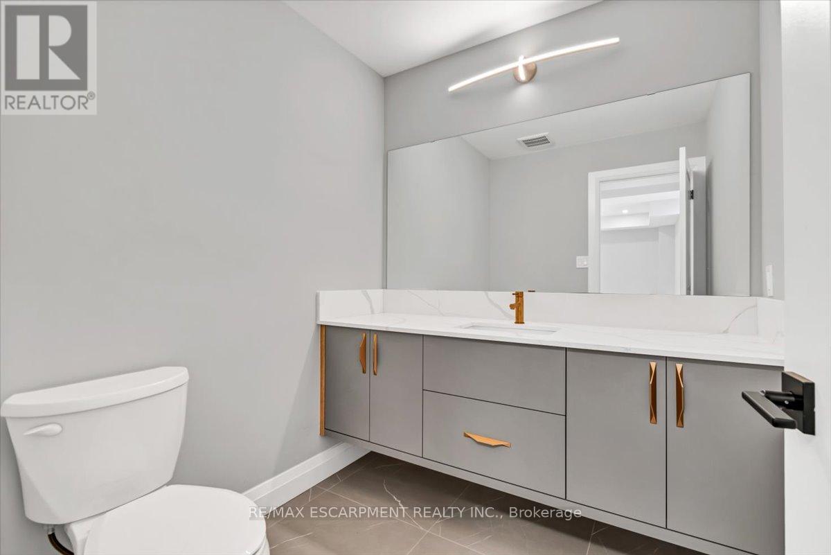 Property at 382 B SOUTHCOTE ROAD image 5