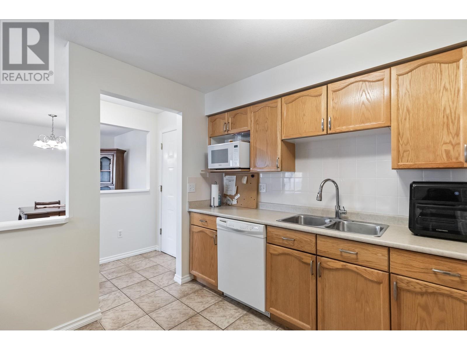 Property at 205 2083 COQUITLAM AVENUE image 4
