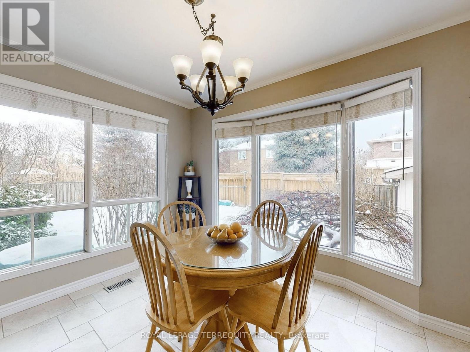 1139 Manor Road, Oakville, Ontario  L6M 1G3 - Photo 13 - W11909872