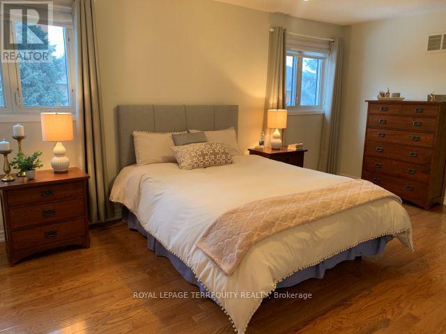 1139 Manor Road, Oakville, Ontario  L6M 1G3 - Photo 19 - W11909872