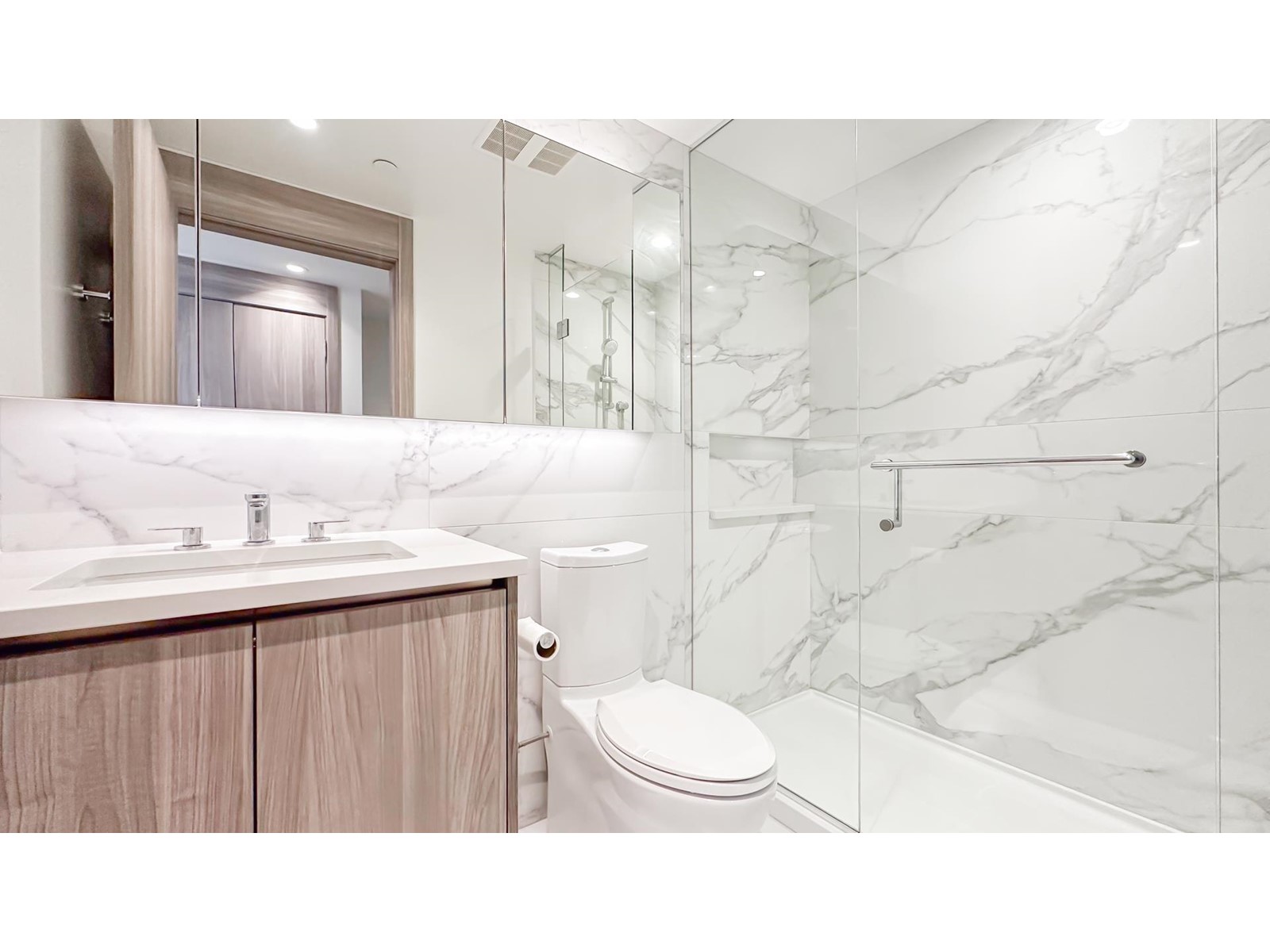 910 9887 Whalley Boulevard, Surrey, British Columbia  V3T 0P4 - Photo 13 - R2965658