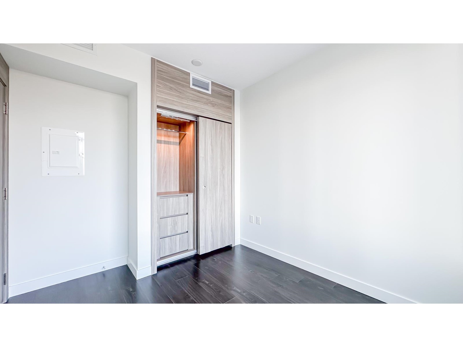 910 9887 Whalley Boulevard, Surrey, British Columbia  V3T 0P4 - Photo 12 - R2965658