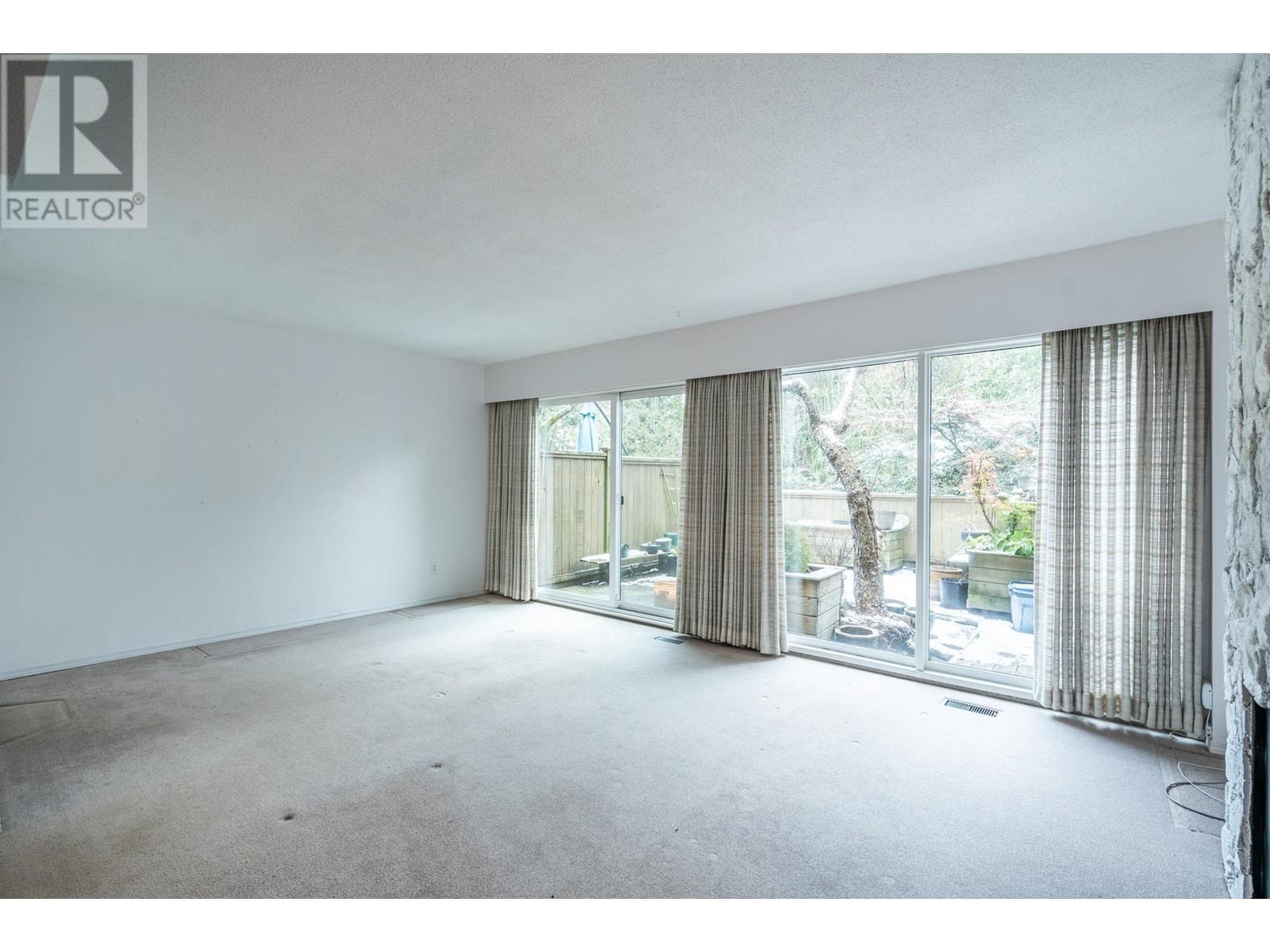 Listing Picture 15 of 36 : 3013 VEGA COURT, Burnaby / 本拿比 - 魯藝地產 Yvonne Lu Group - MLS Medallion Club Member